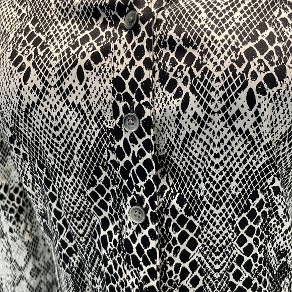 Calvin Klein black and white python print woven shirt - Picture 2 of 3
